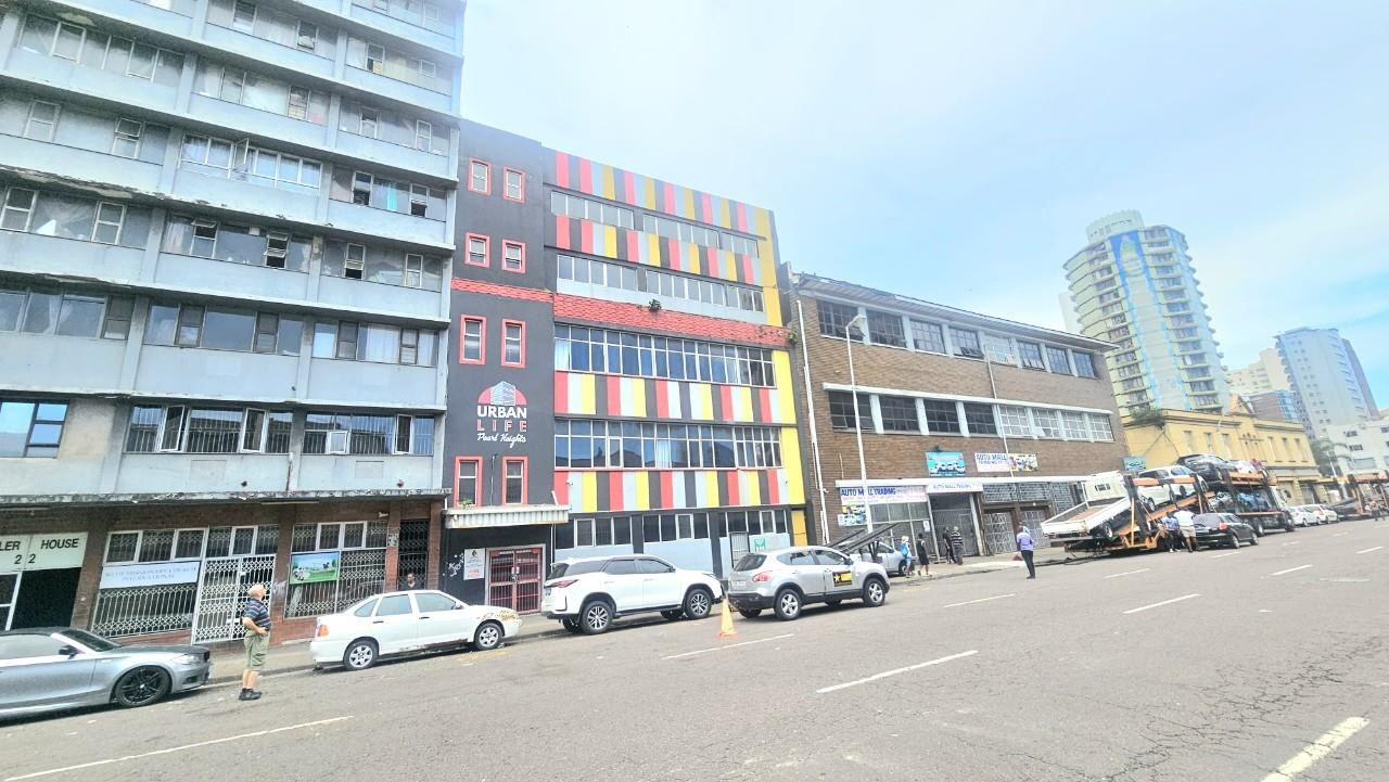 Four-Floor Student Accommodation Building — photograph 1