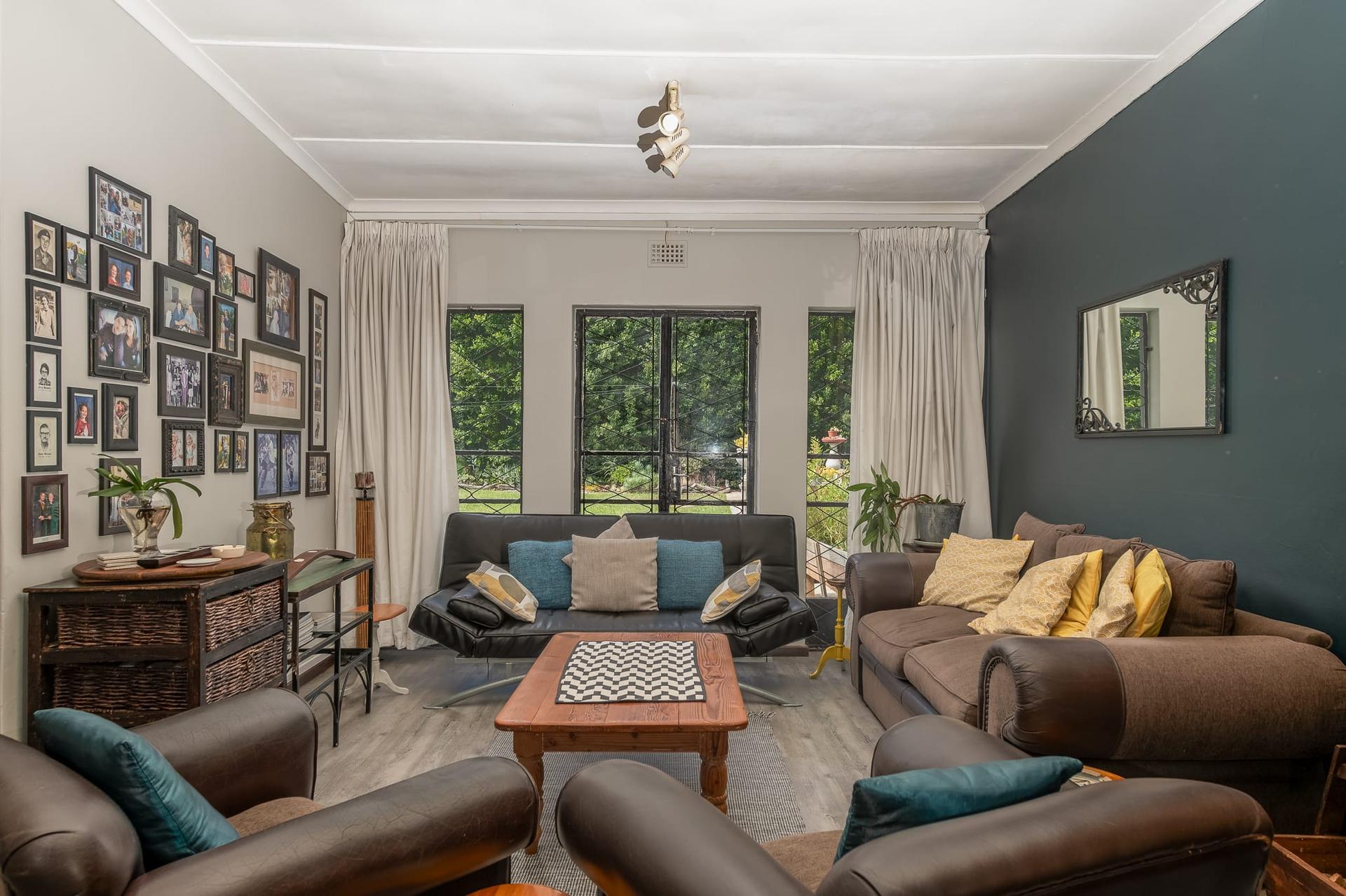 Franschhoek Village Three-Bed House — photograph 2