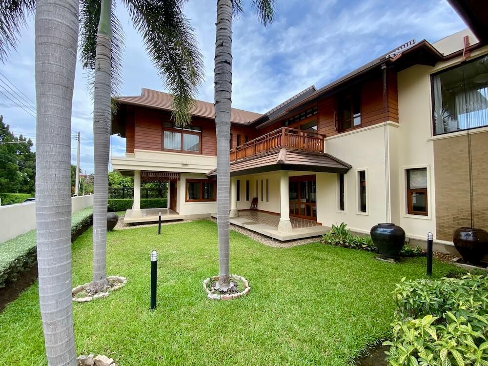 4-Bedroom House in Chiang Mai — photograph 2