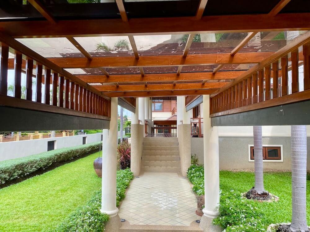 4-Bedroom House in Chiang Mai — photograph 3