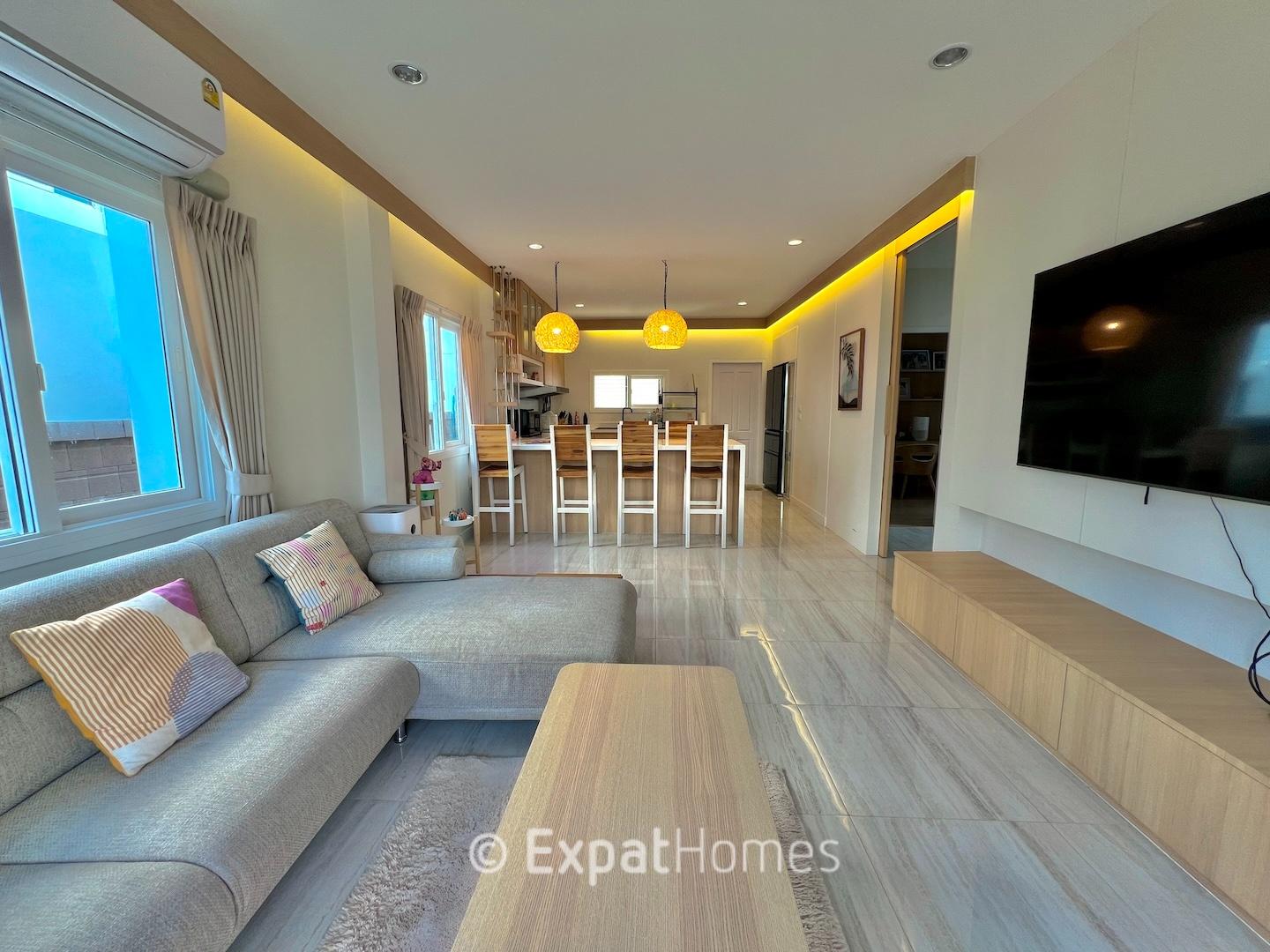 4-Bedroom House in Chiang Mai — photograph 4