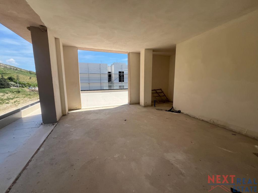 3-Bedroom Apartment in Vlorë — photograph 3
