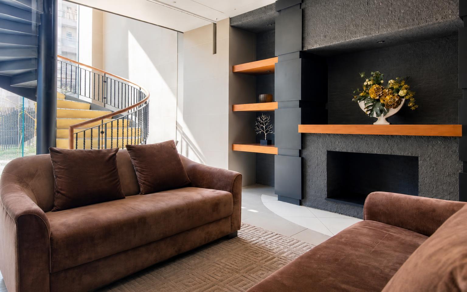 Spacious Top-Floor Apartment in Fukuoka — photograph 3