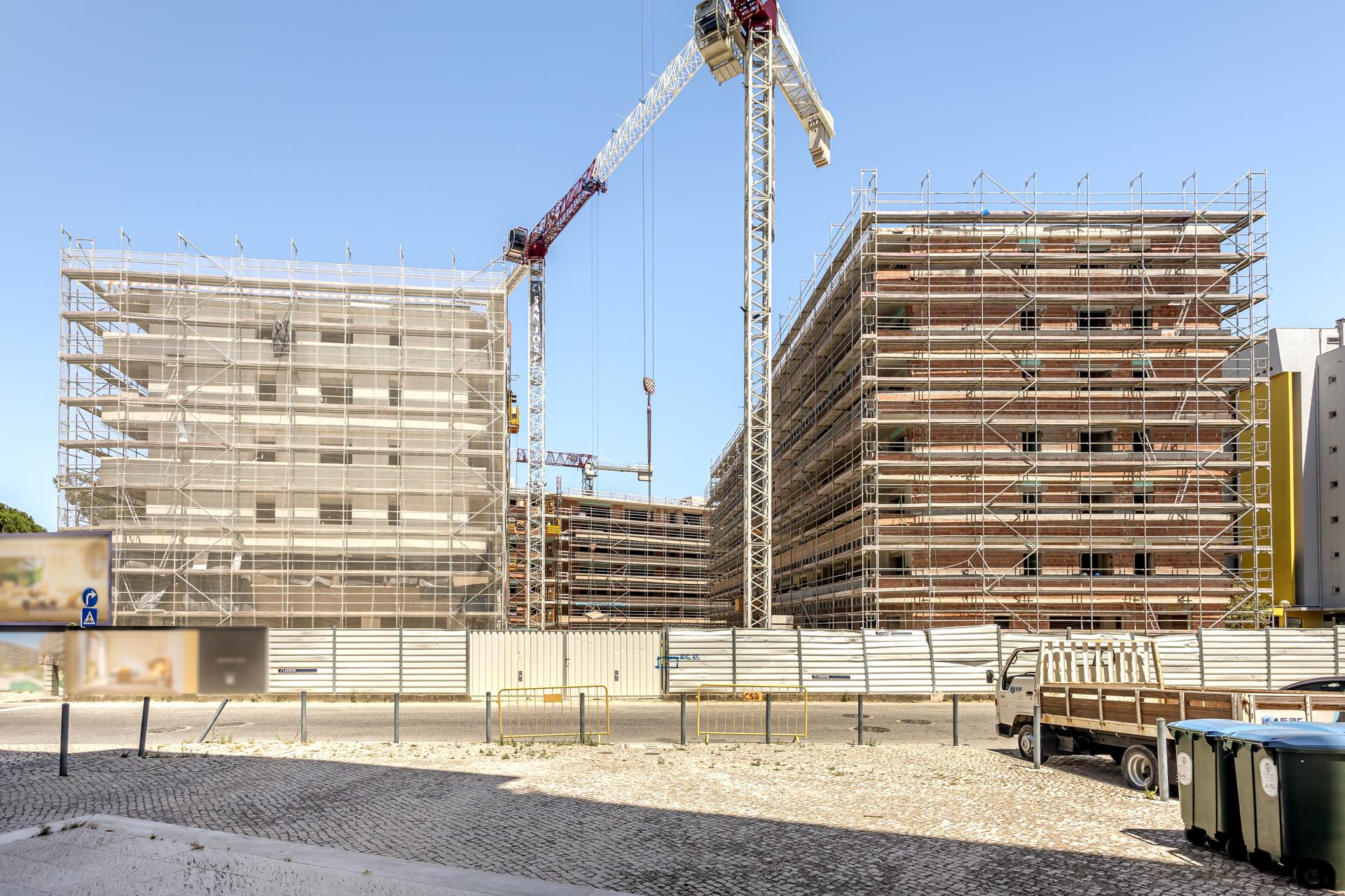 1-Bedroom Apartment in Telheiras, Lisboa — photograph 3