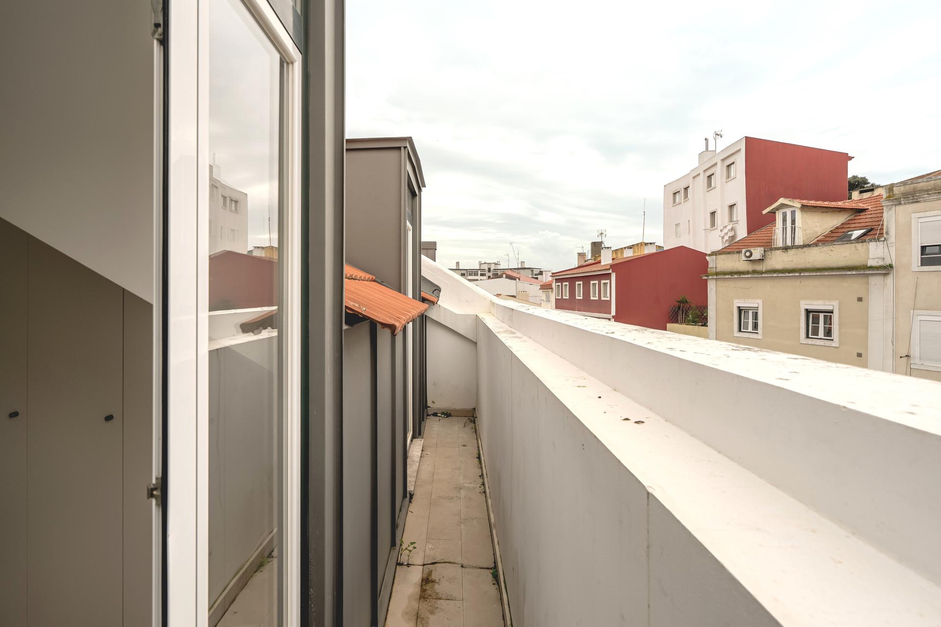 2-Bedroom Apartment in São Vicente, Lisboa — photograph 3