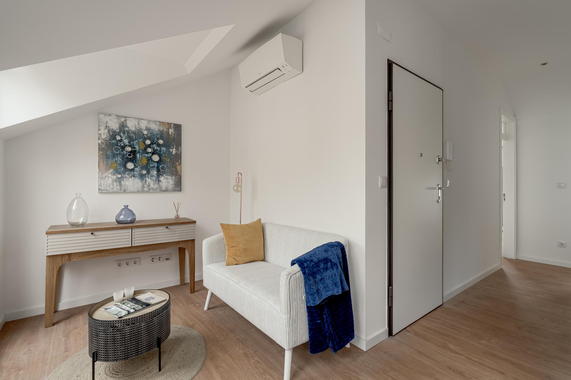 2-Bedroom Apartment in São Vicente, Lisboa — photograph 5