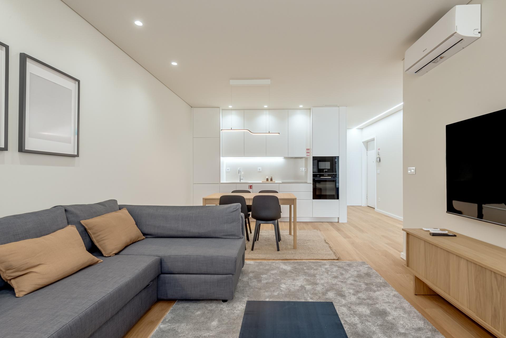 1-Bedroom Apartment in Matosinhos — photograph 4