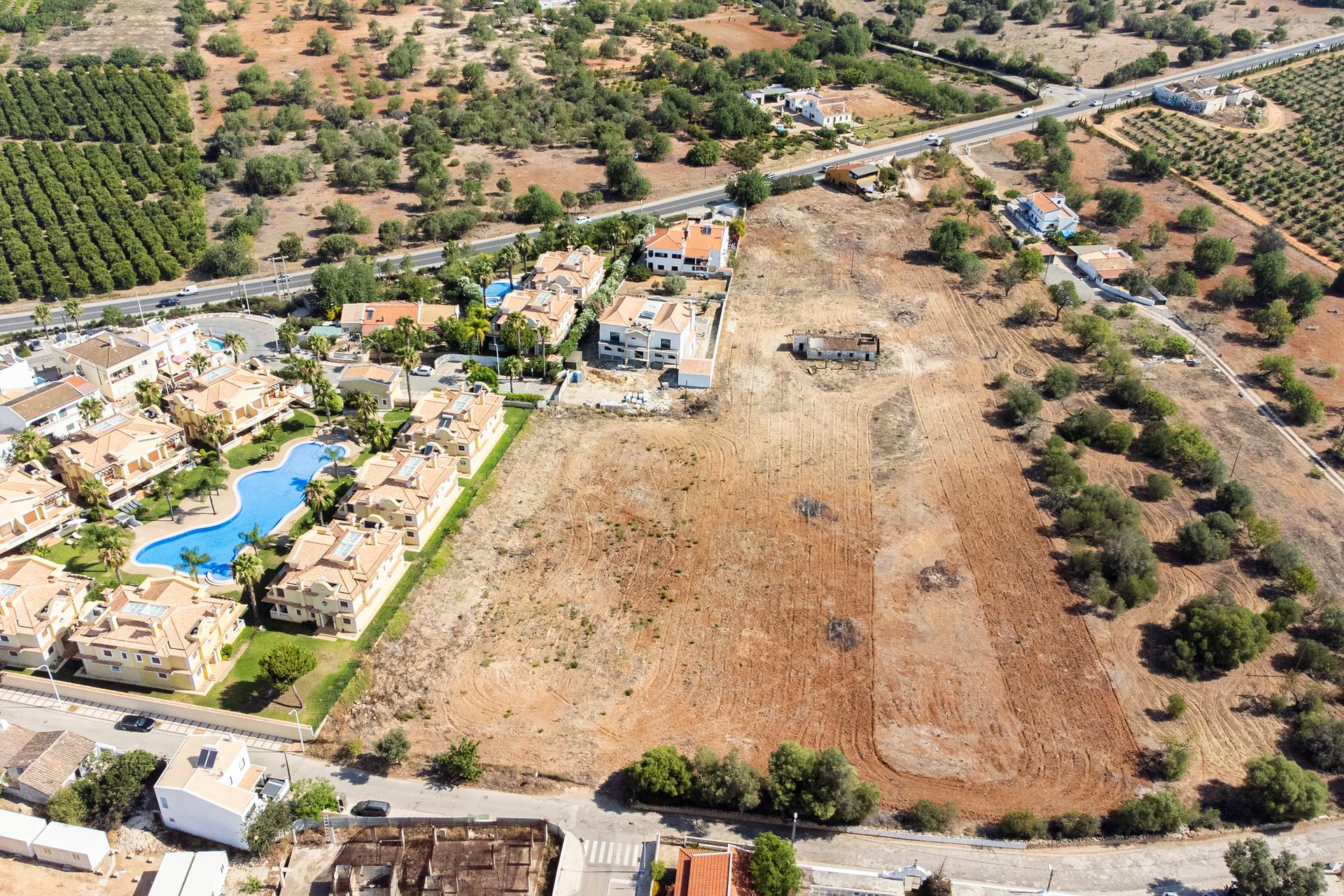Land in Tavira — photograph 2