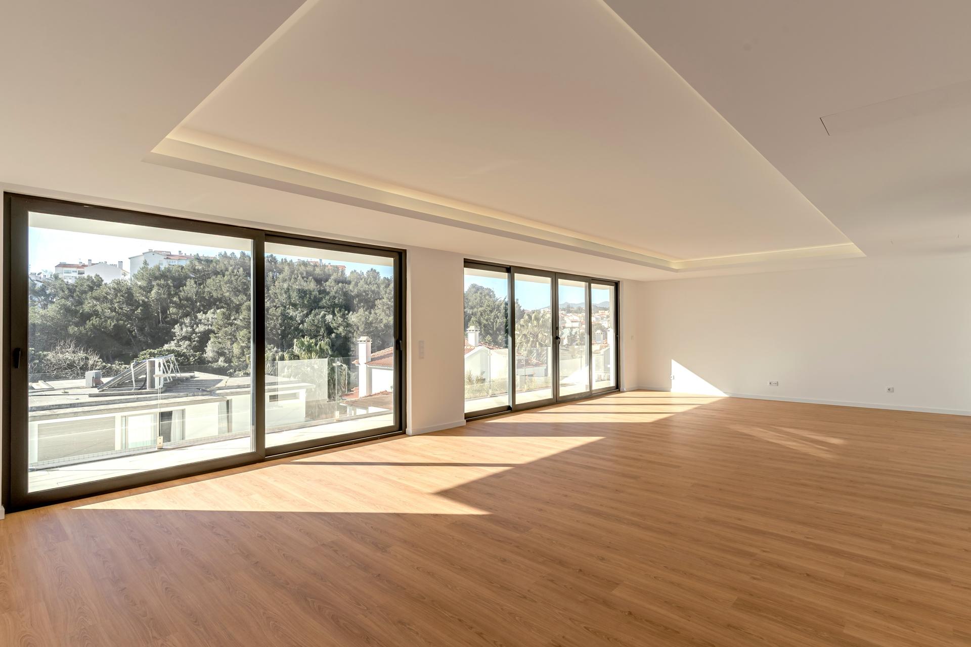 5-Bedroom House with Terrace in Cascais — photograph 2
