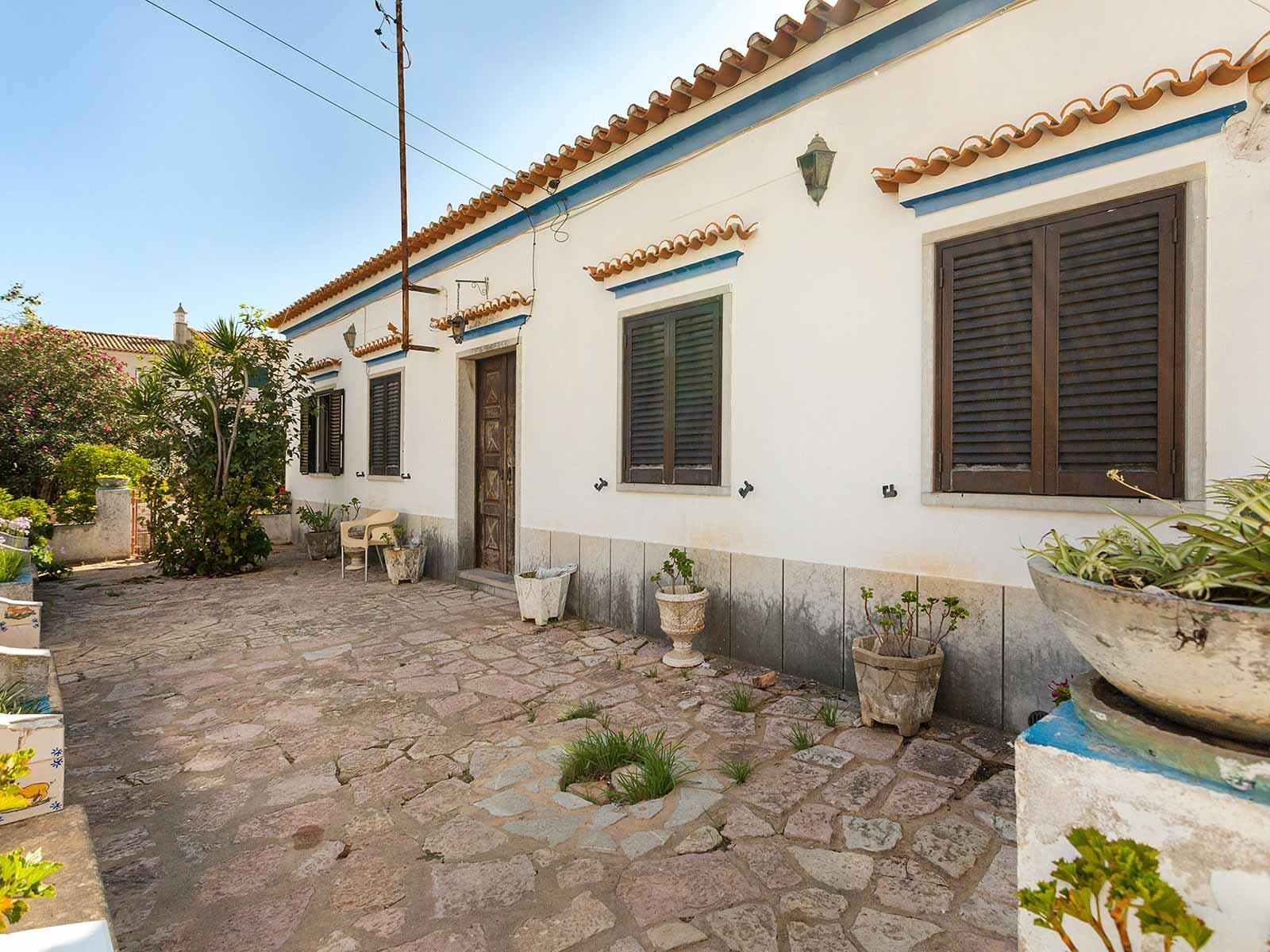 5-Bedroom House in Silves — photograph 3