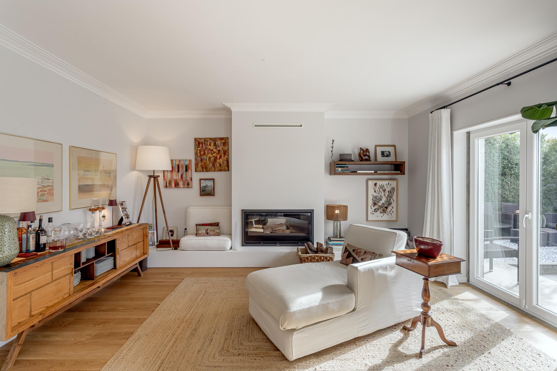 4-Bedroom House with Garden in Cascais — photograph 3