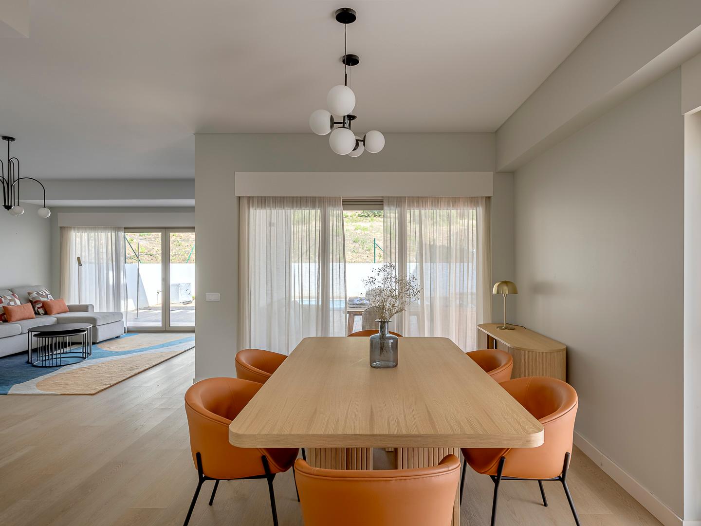 4-Bedroom House in Loures — photograph 3