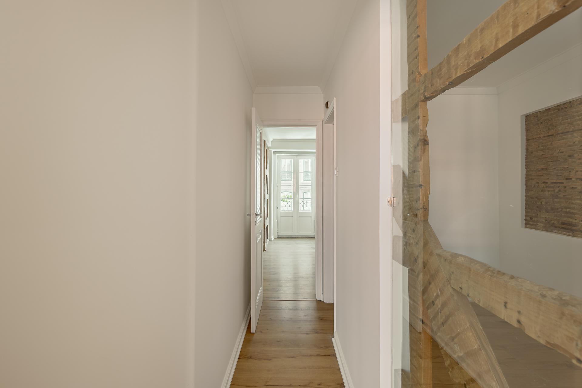 2-Bedroom Apartment in Príncipe Real, Lisboa — photograph 5