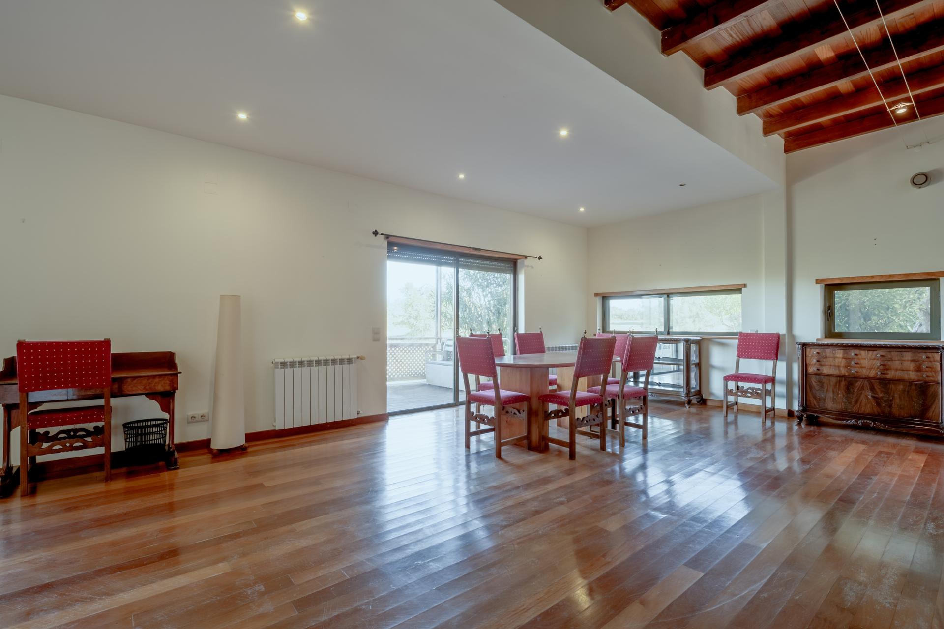 4-Bedroom House in Silves — photograph 2