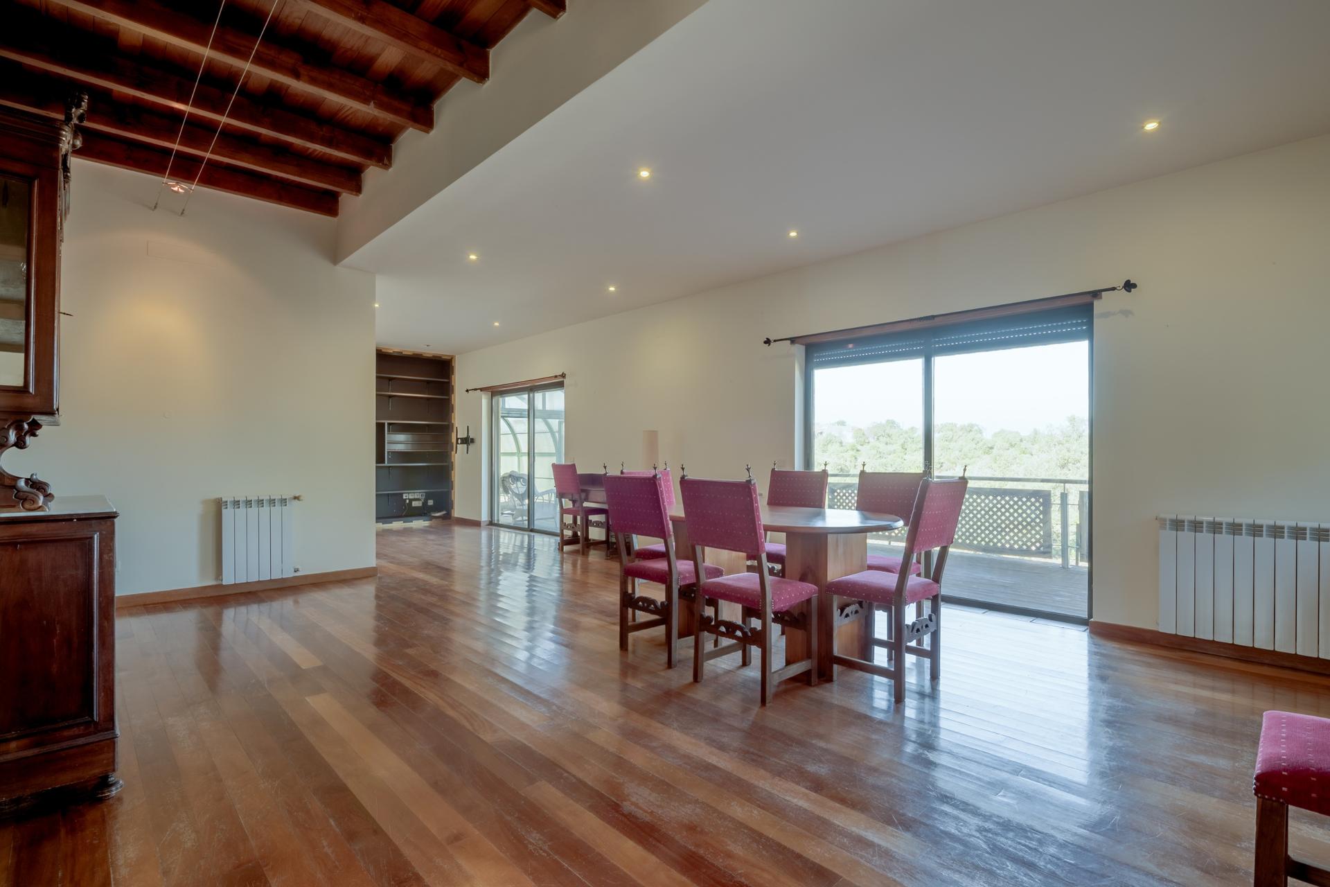 4-Bedroom House in Silves — photograph 3