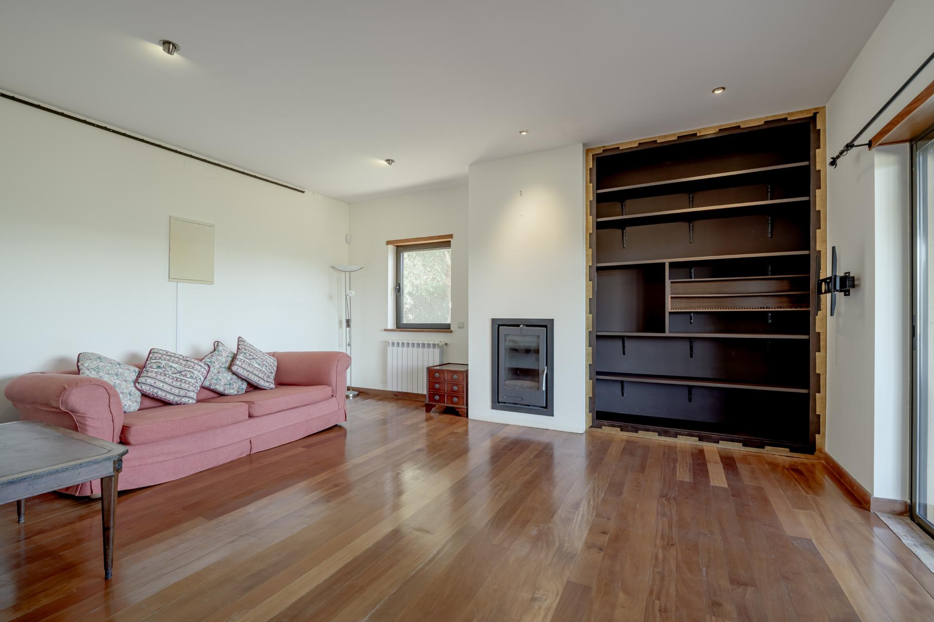 4-Bedroom House in Silves — photograph 5