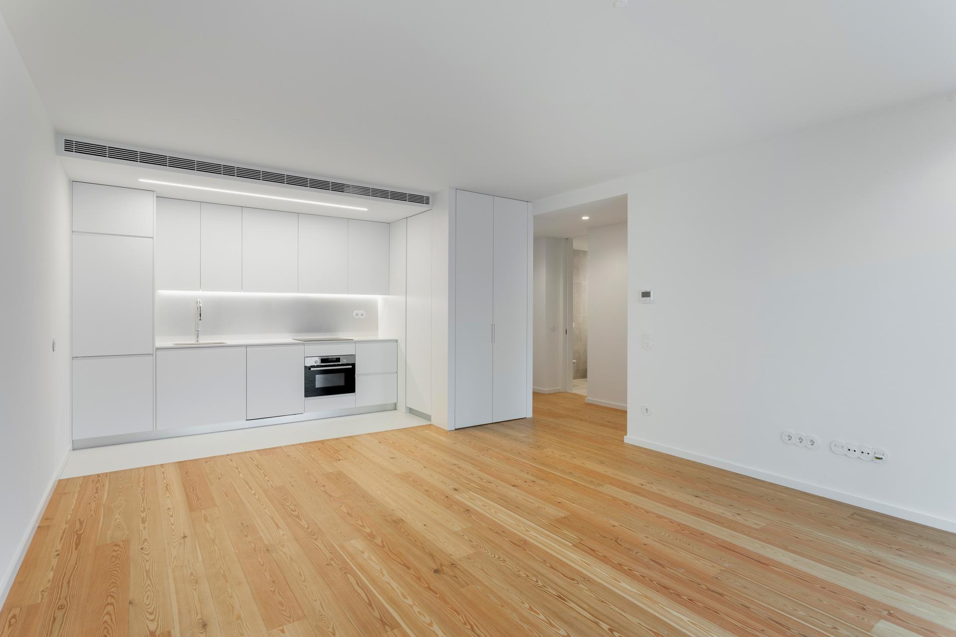1-Bedroom Apartment with Sea Views in Vila Nova de Gaia — photograph 3