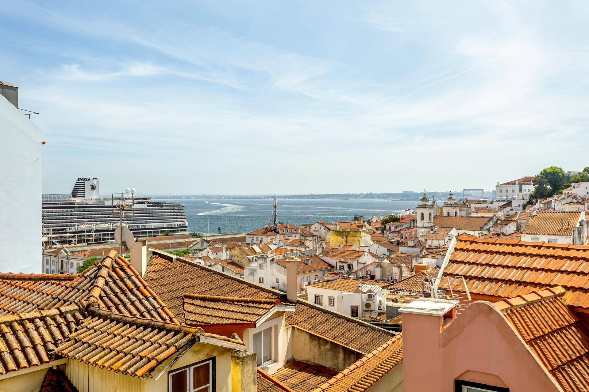 3-Bedroom Duplex in Lisboa — photograph 3