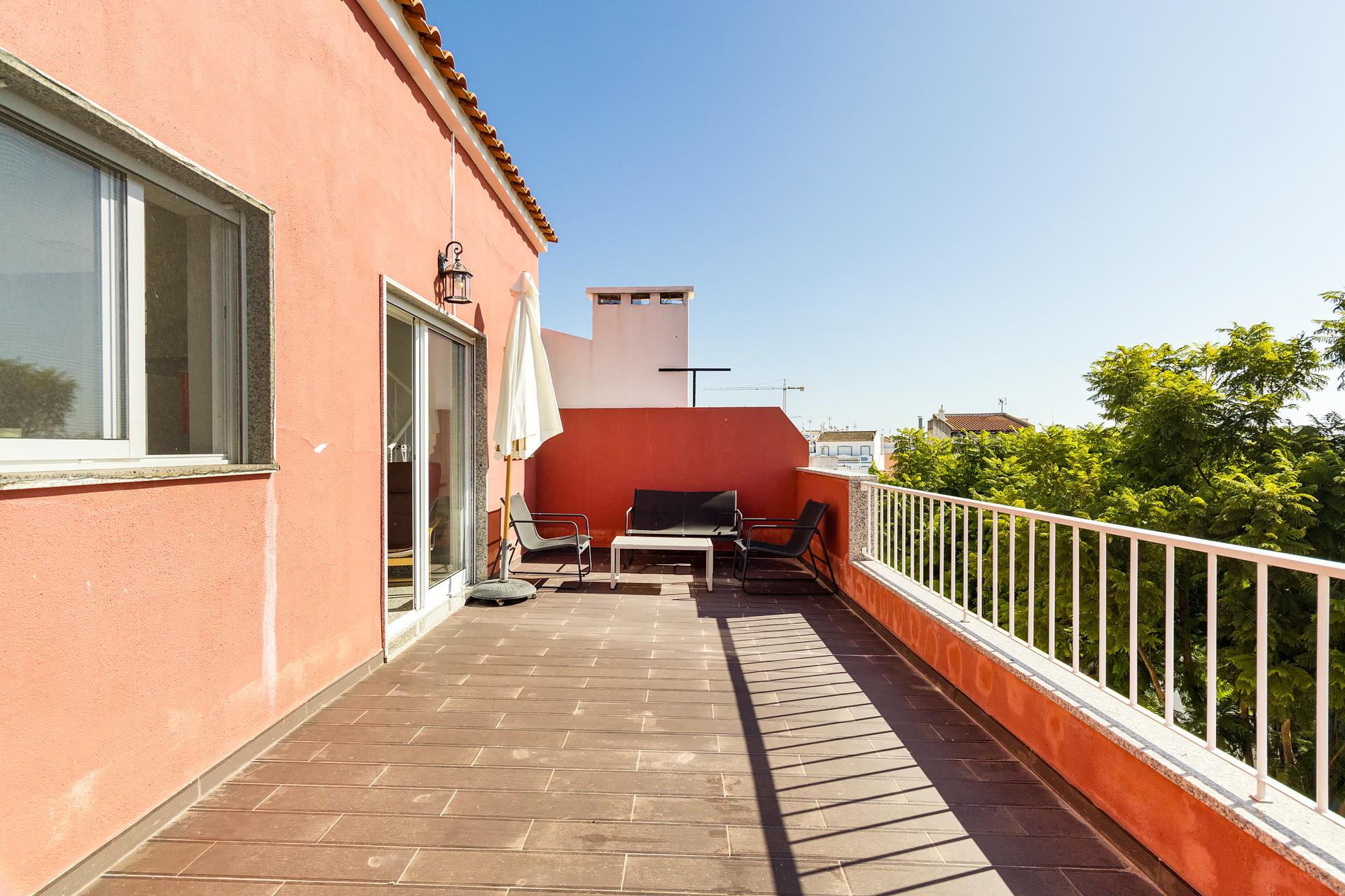 Building in Cabanas, Tavira — photograph 2