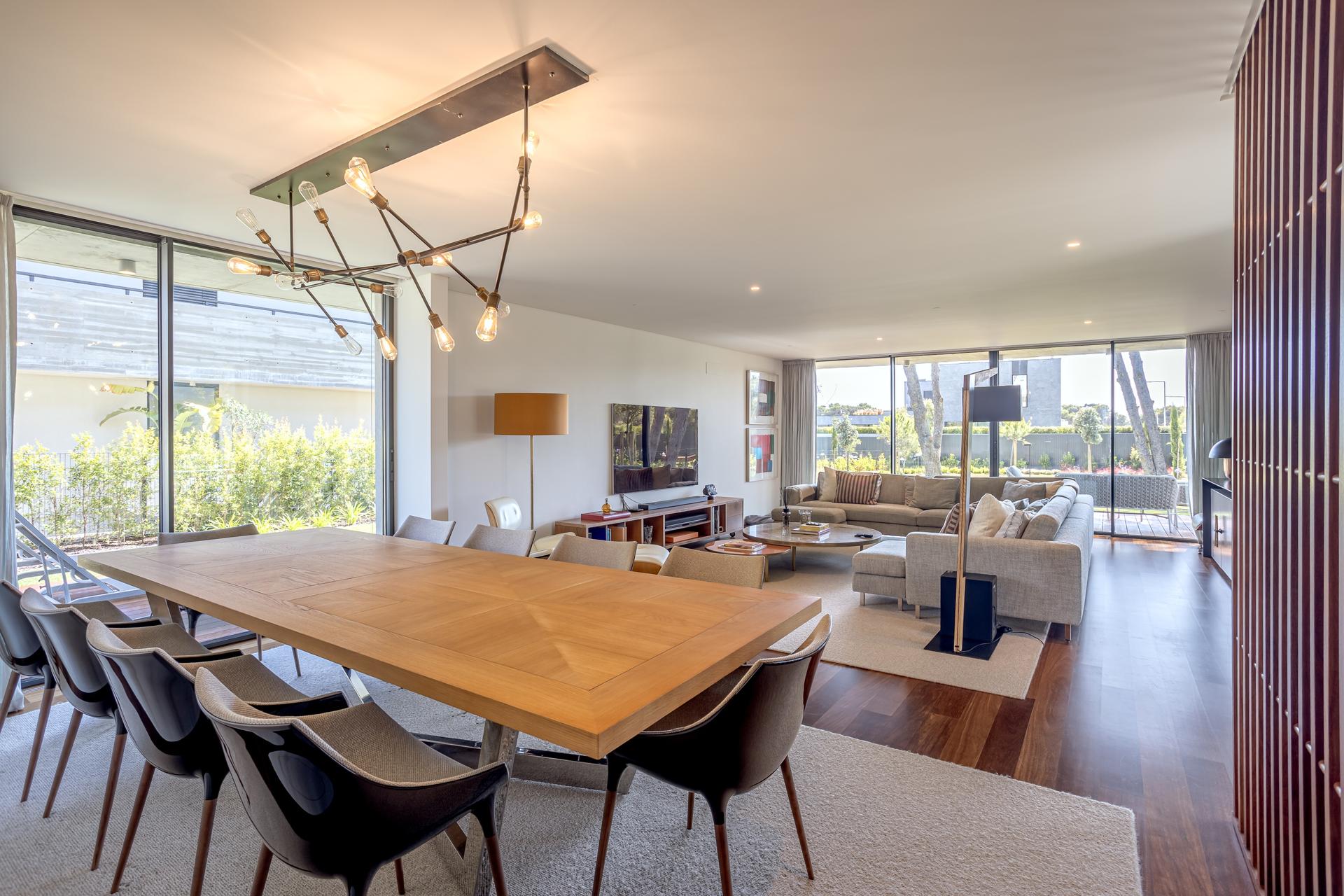 4-Bedroom House with Pool in Cascais — photograph 4