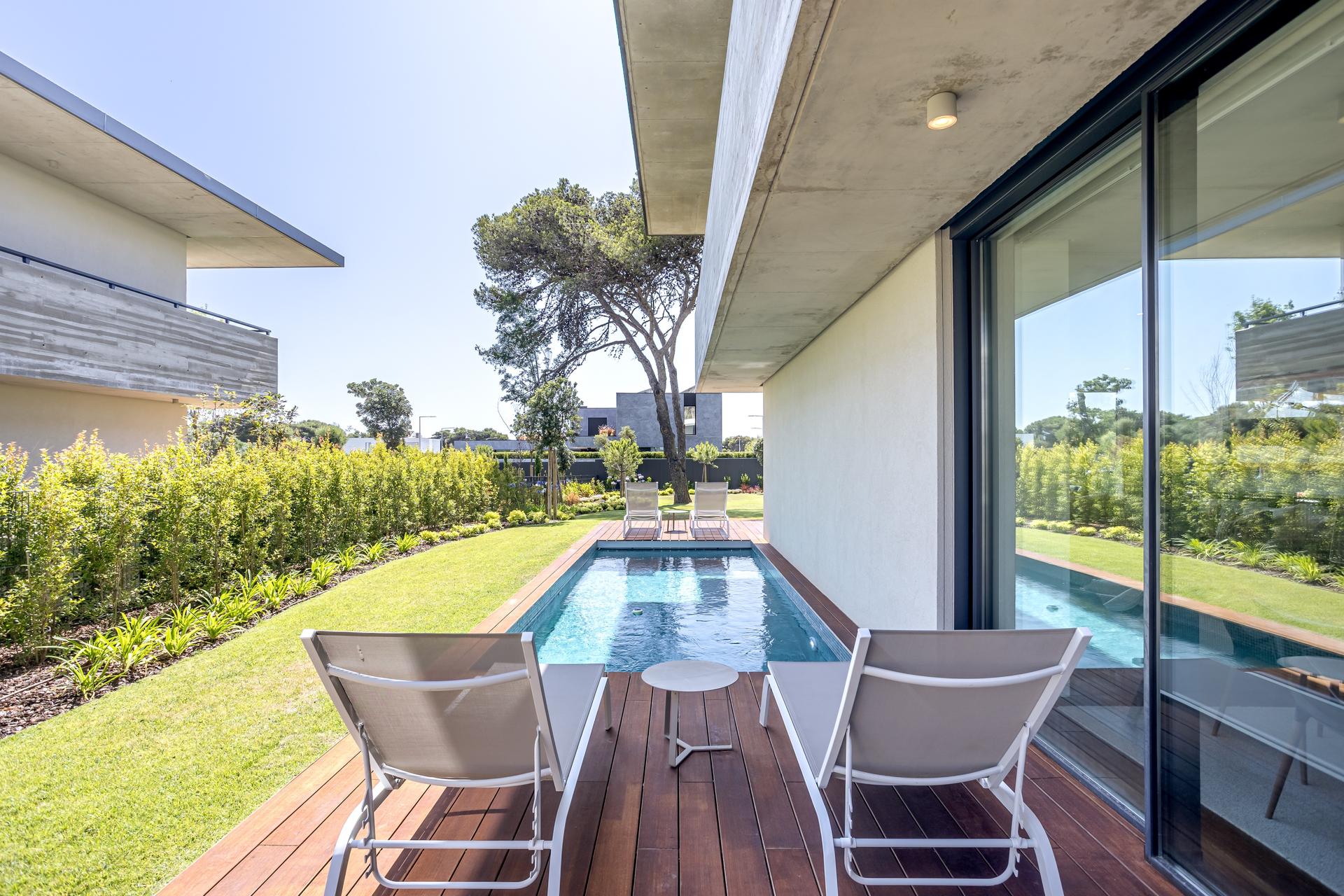 4-Bedroom House with Pool in Cascais — photograph 5