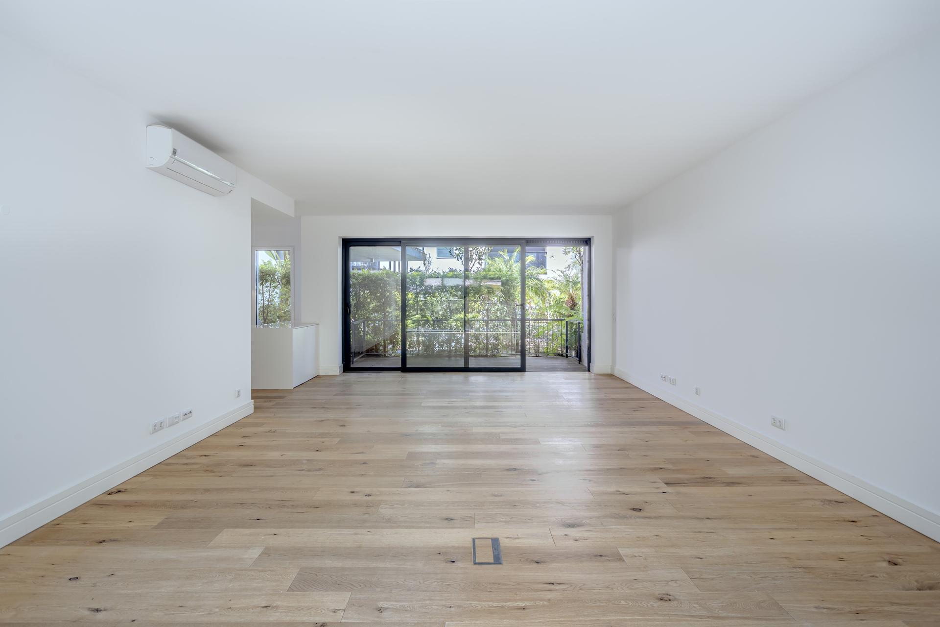 4-Bedroom Apartment with Garden in Cascais — photograph 5