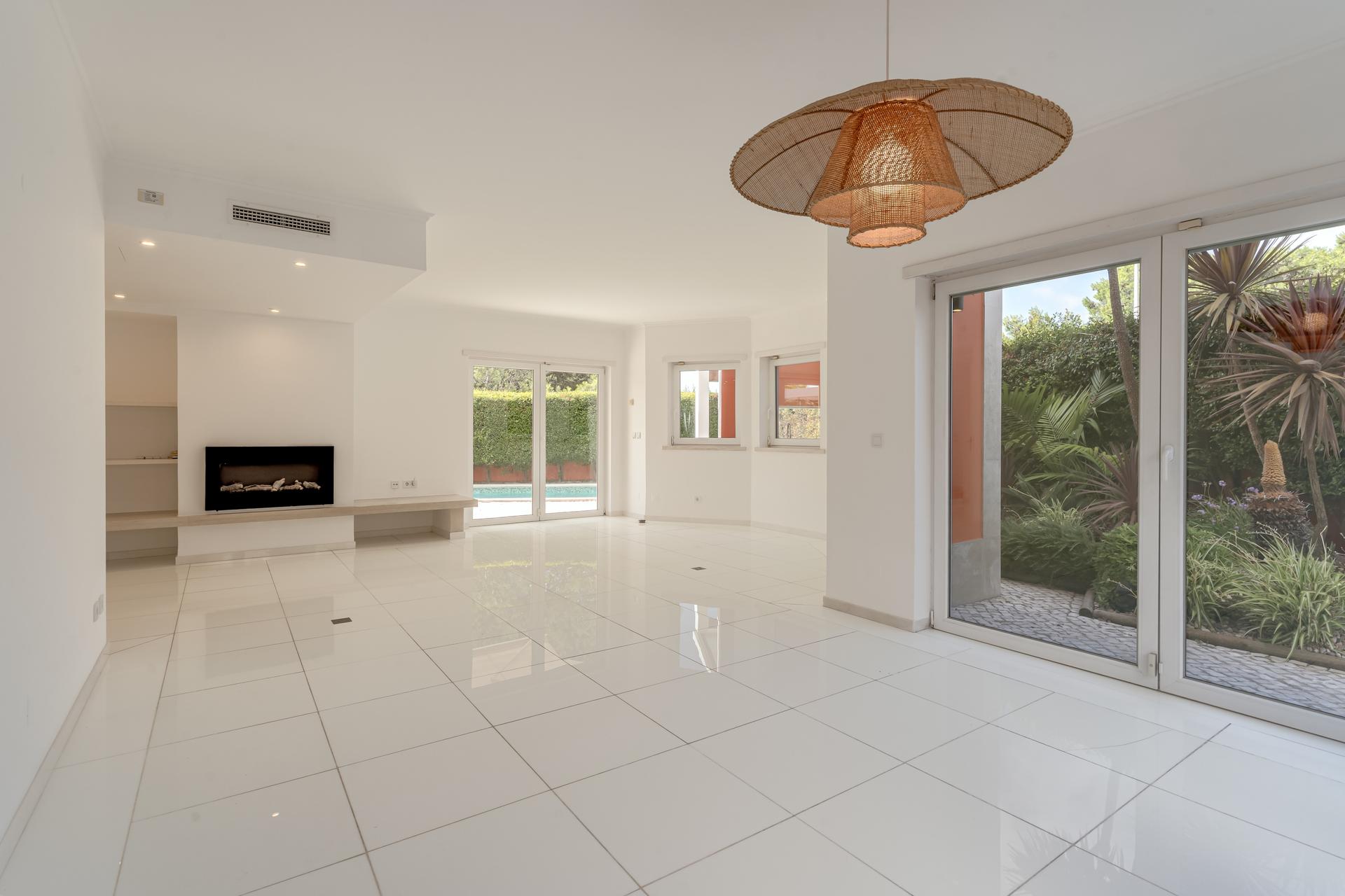 4-Bedroom House in Murches, Cascais — photograph 2