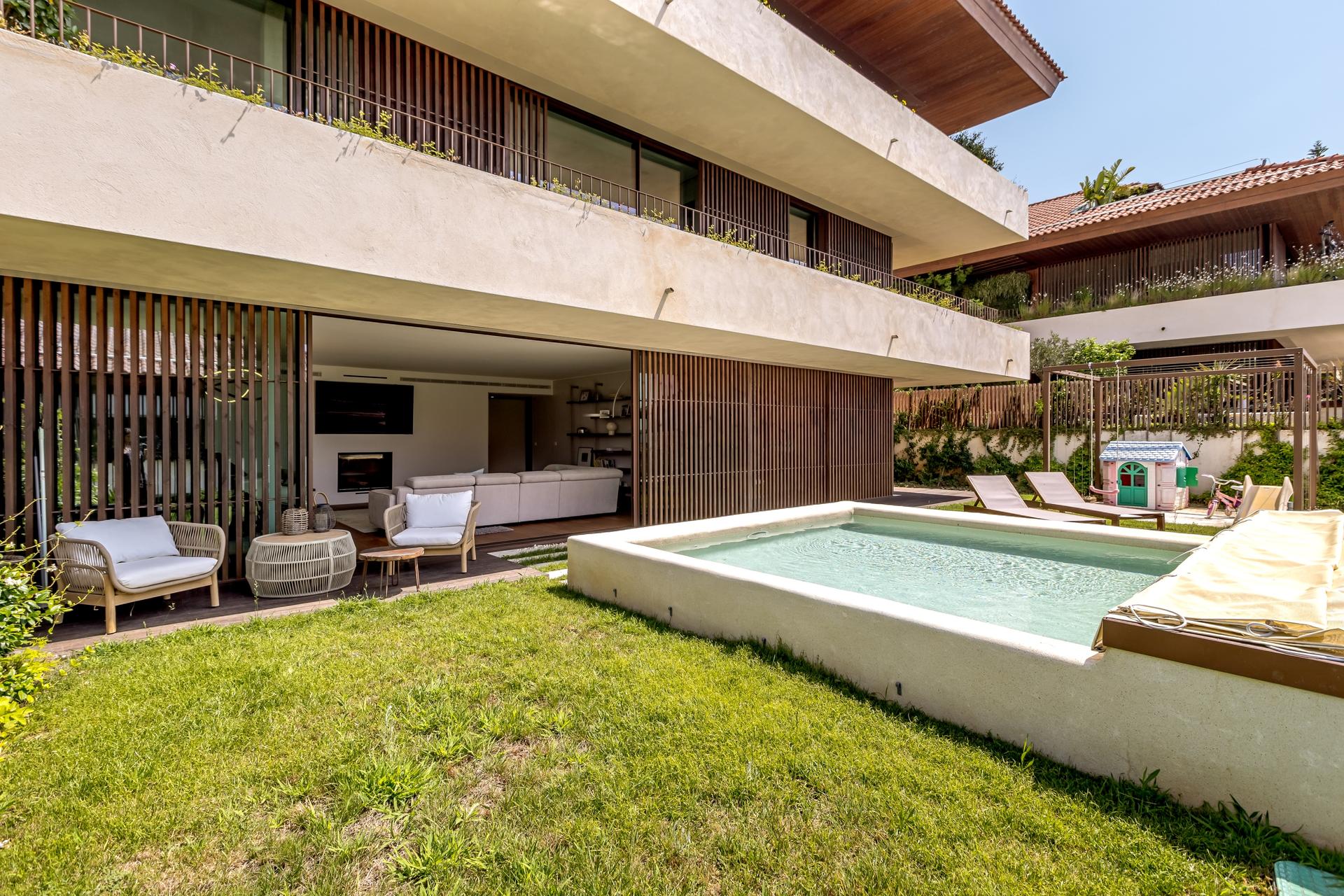 3-Bedroom Apartment with Sea Views in Cascais — photograph 3