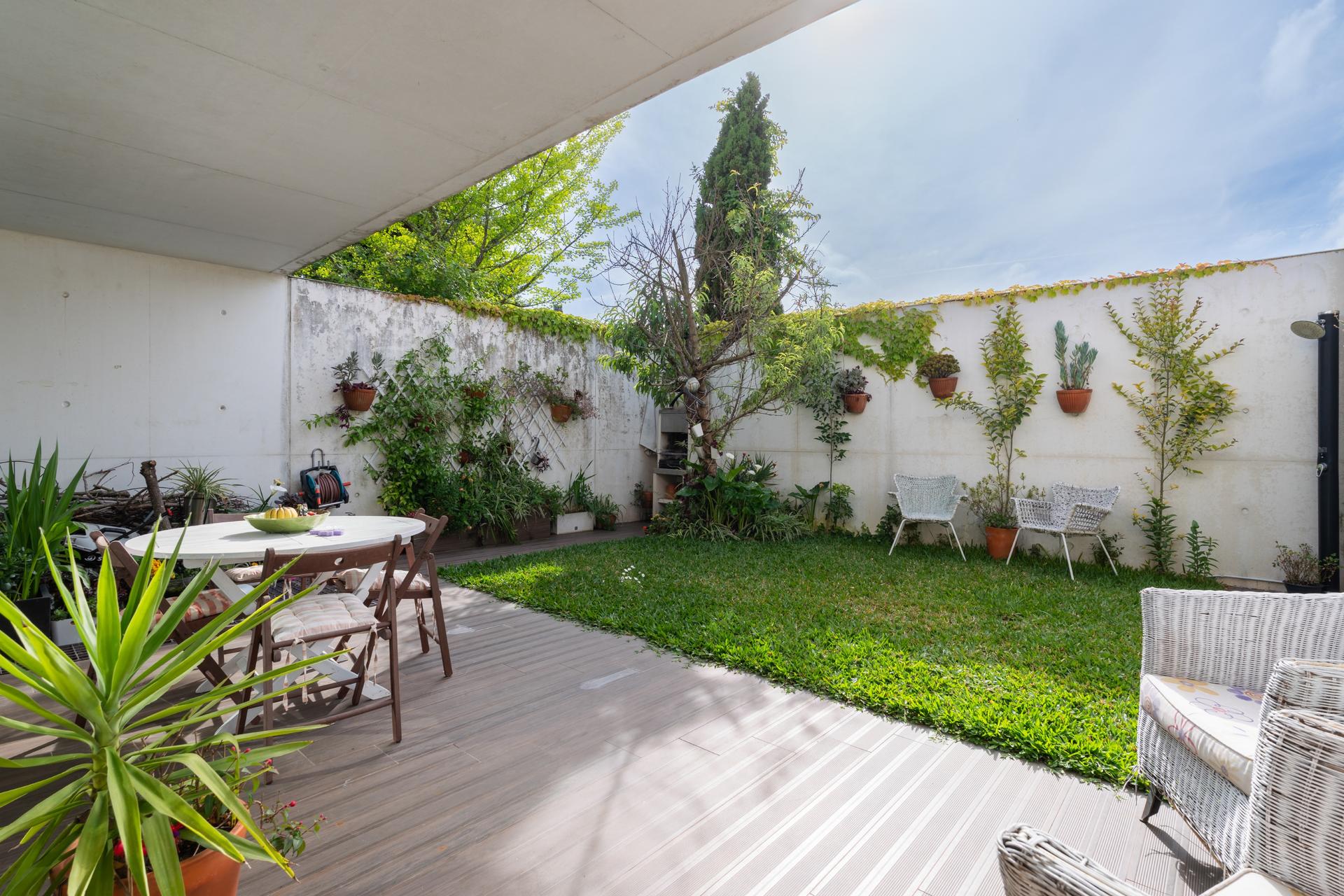 4-Bedroom House in Porto — photograph 2