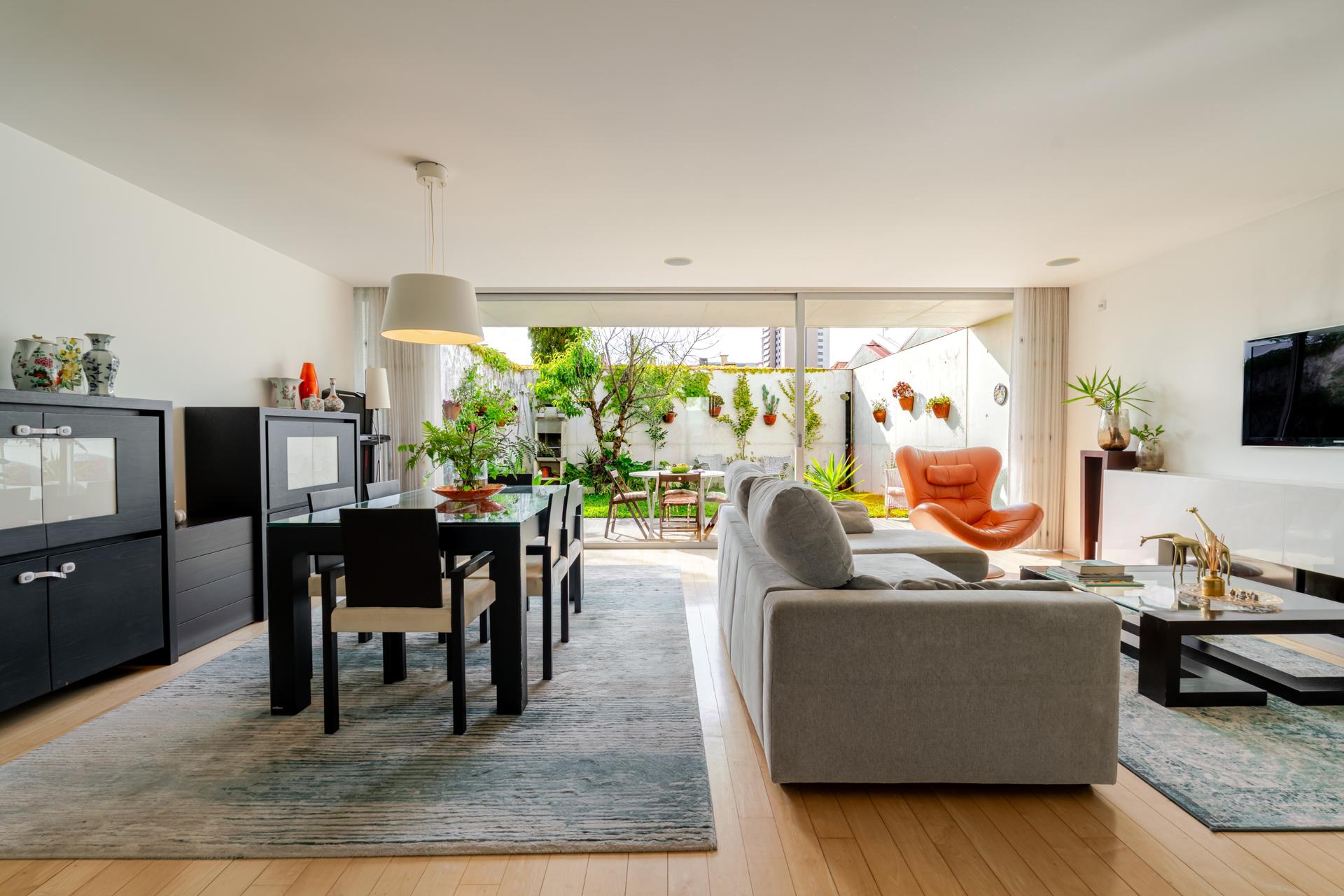 4-Bedroom House in Porto — photograph 4