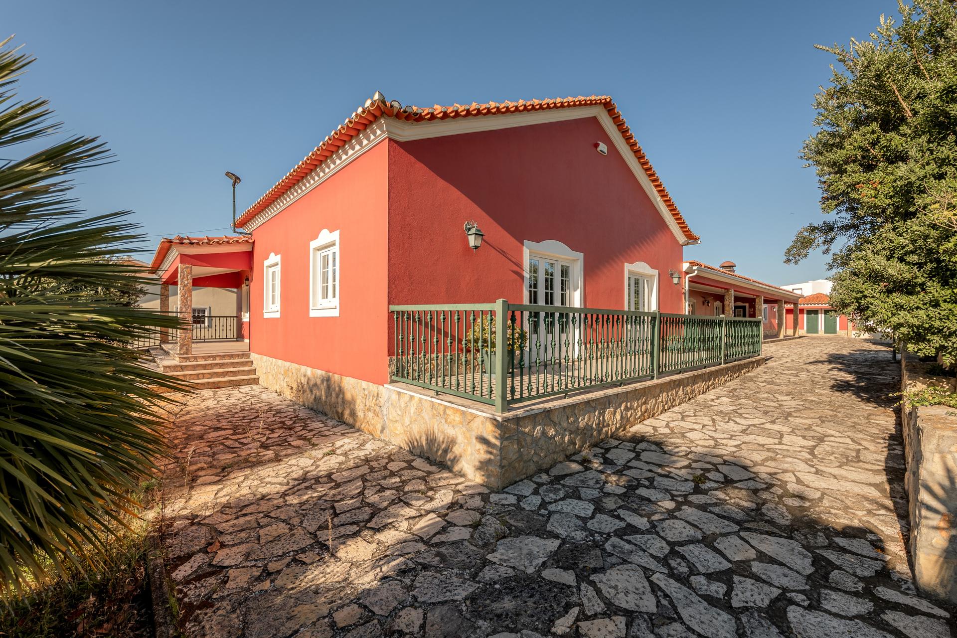 Farm in Casalinhos de Alfaiata, Torres Vedras — photograph 4