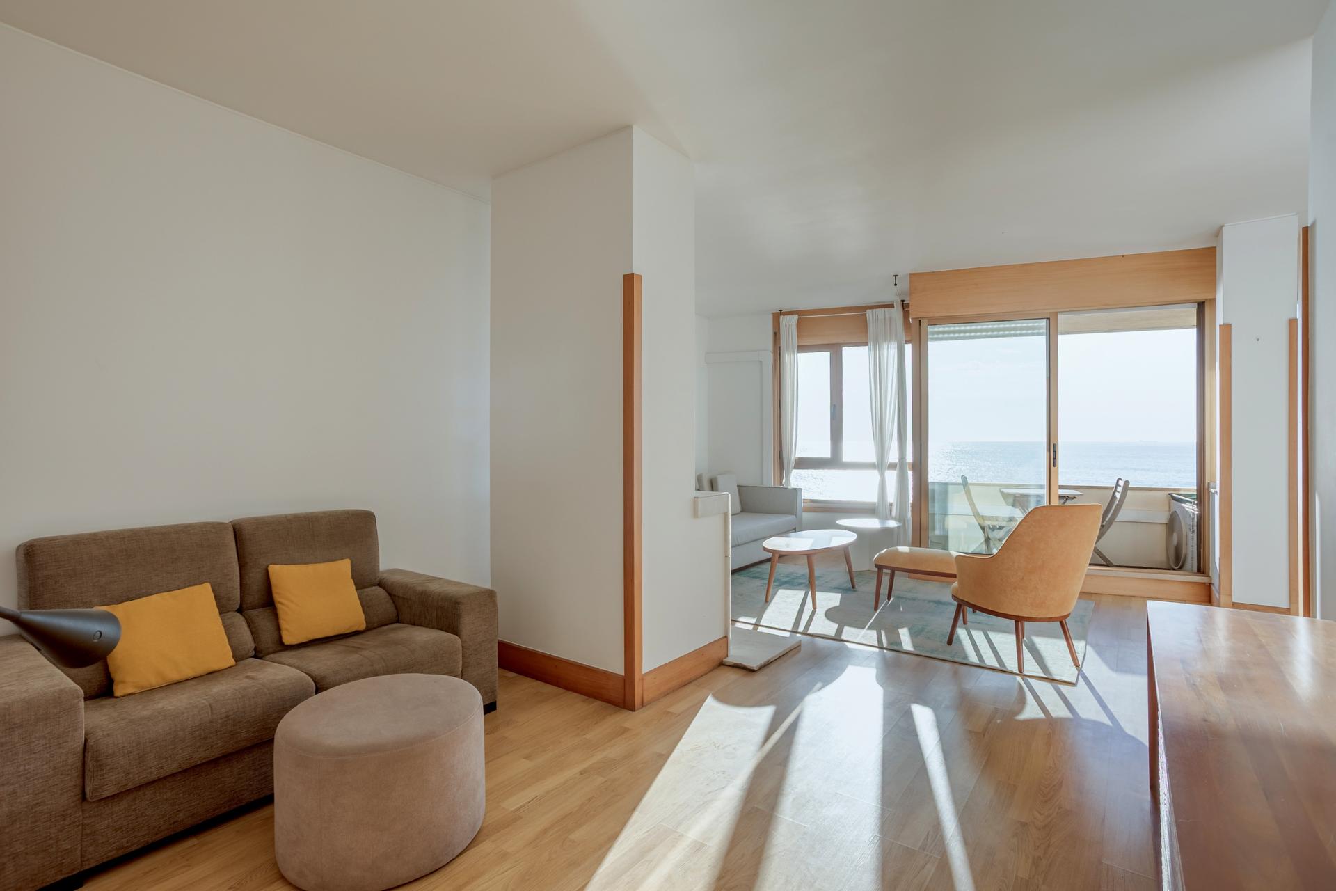 4-Bedroom Apartment with Sea Views in Foz do Douro, Porto — photograph 4