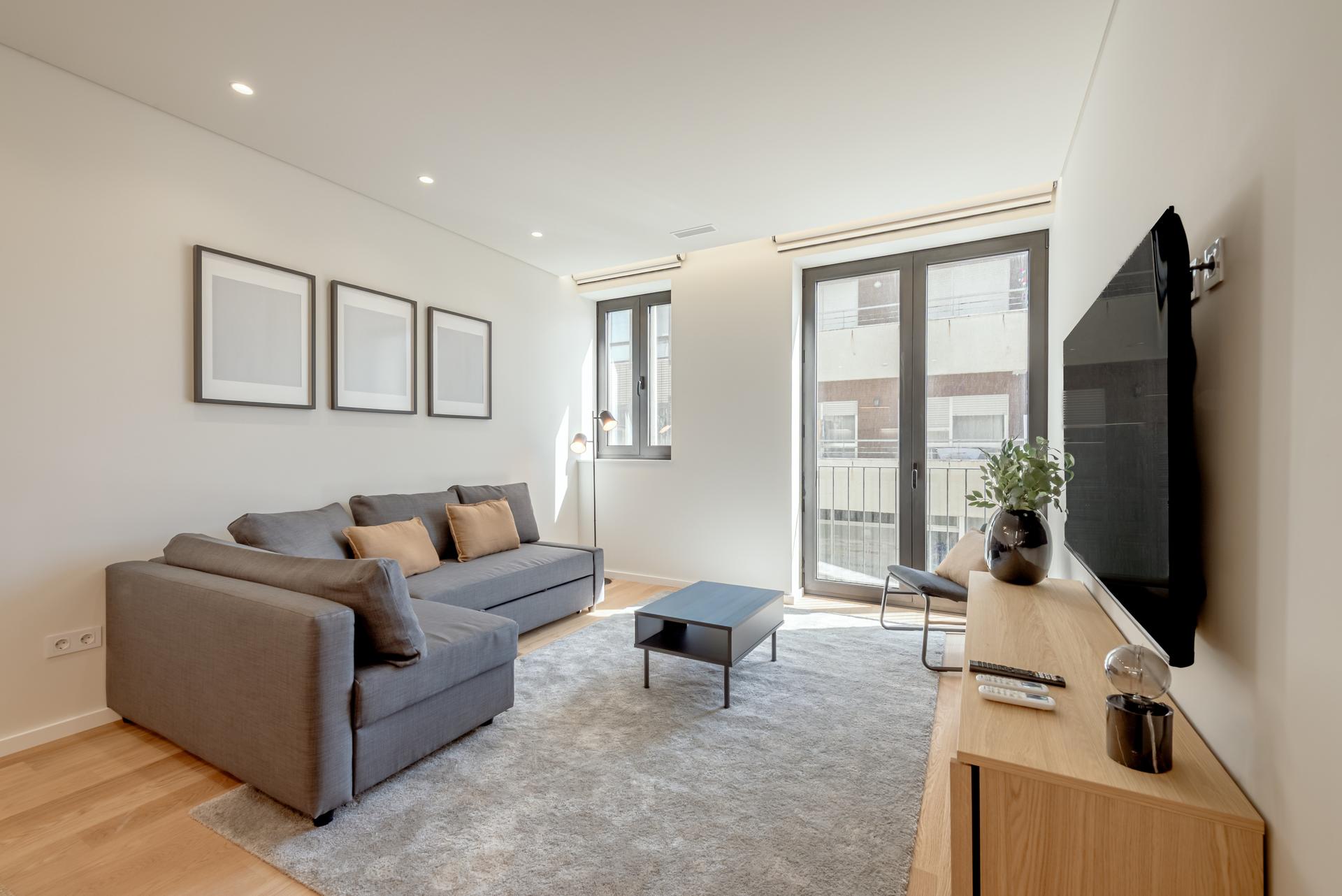1-Bedroom Apartment in Matosinhos — photograph 3