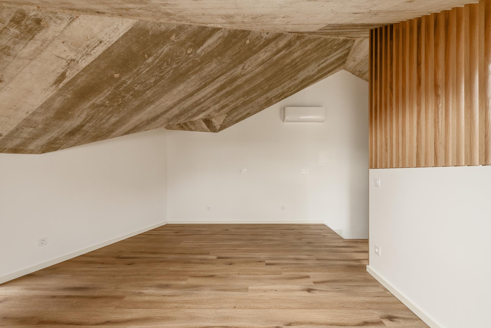 1-Bedroom Apartment in Foz Velha, Porto — photograph 5