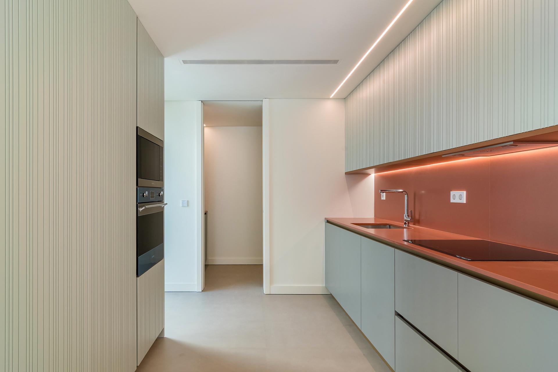 2-Bedroom Apartment in Cascais — photograph 4