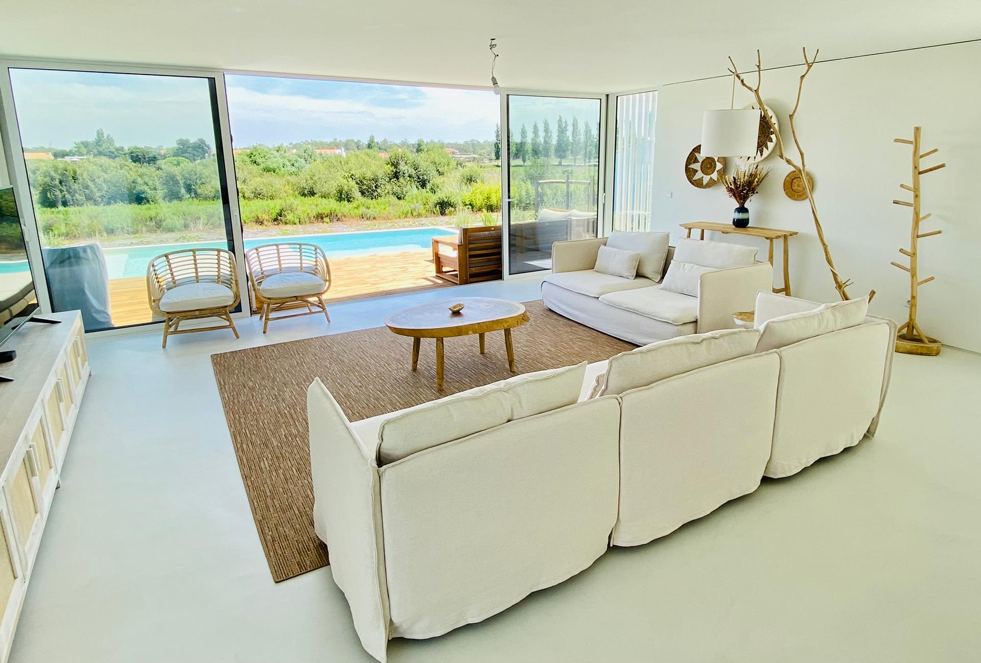 3-Bedroom House with Pool in Alcácer do Sal — photograph 2