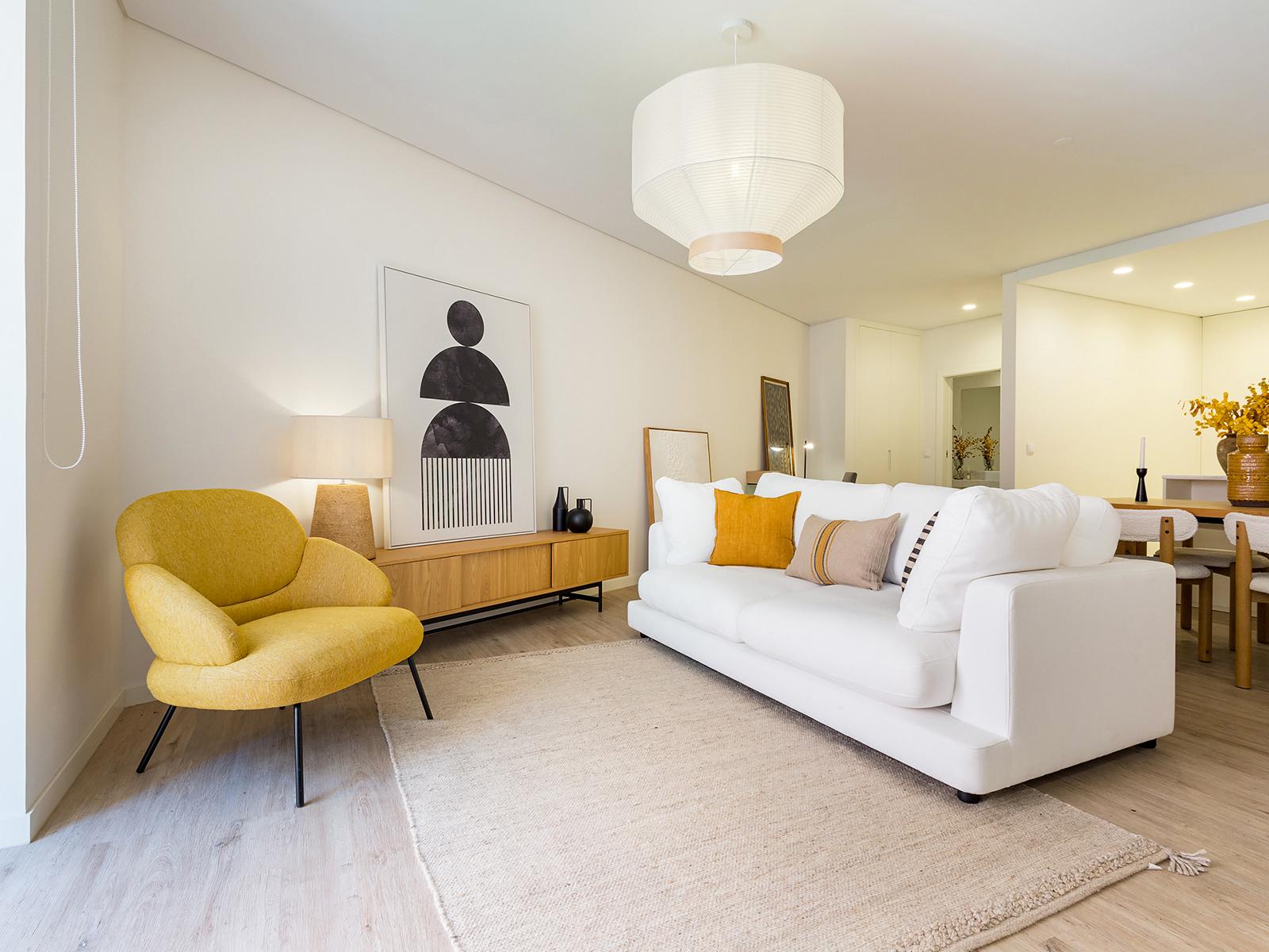 1-Bedroom Apartment in Campolide, Lisboa — photograph 3