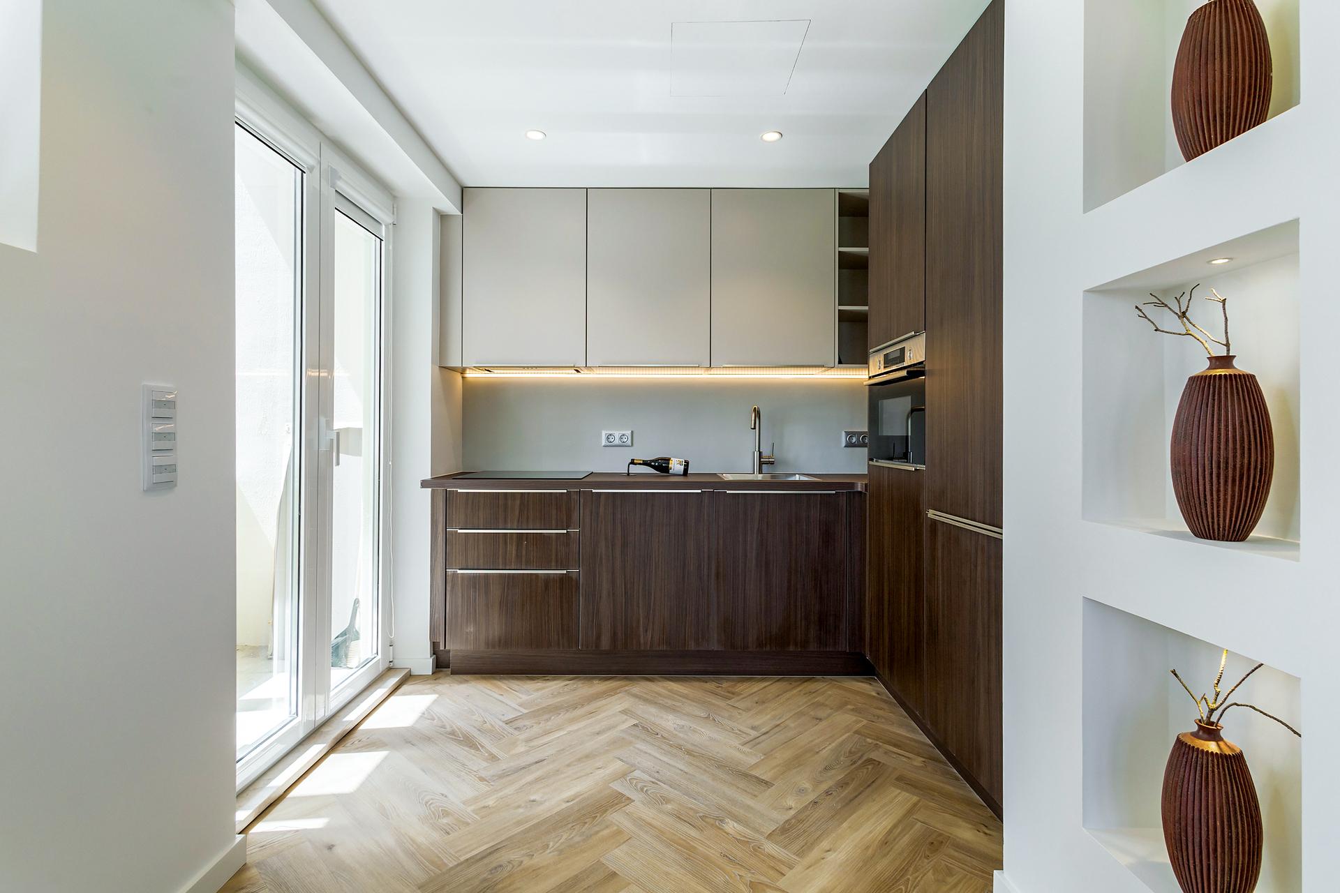 2-Bedroom Apartment in Lisboa — photograph 3