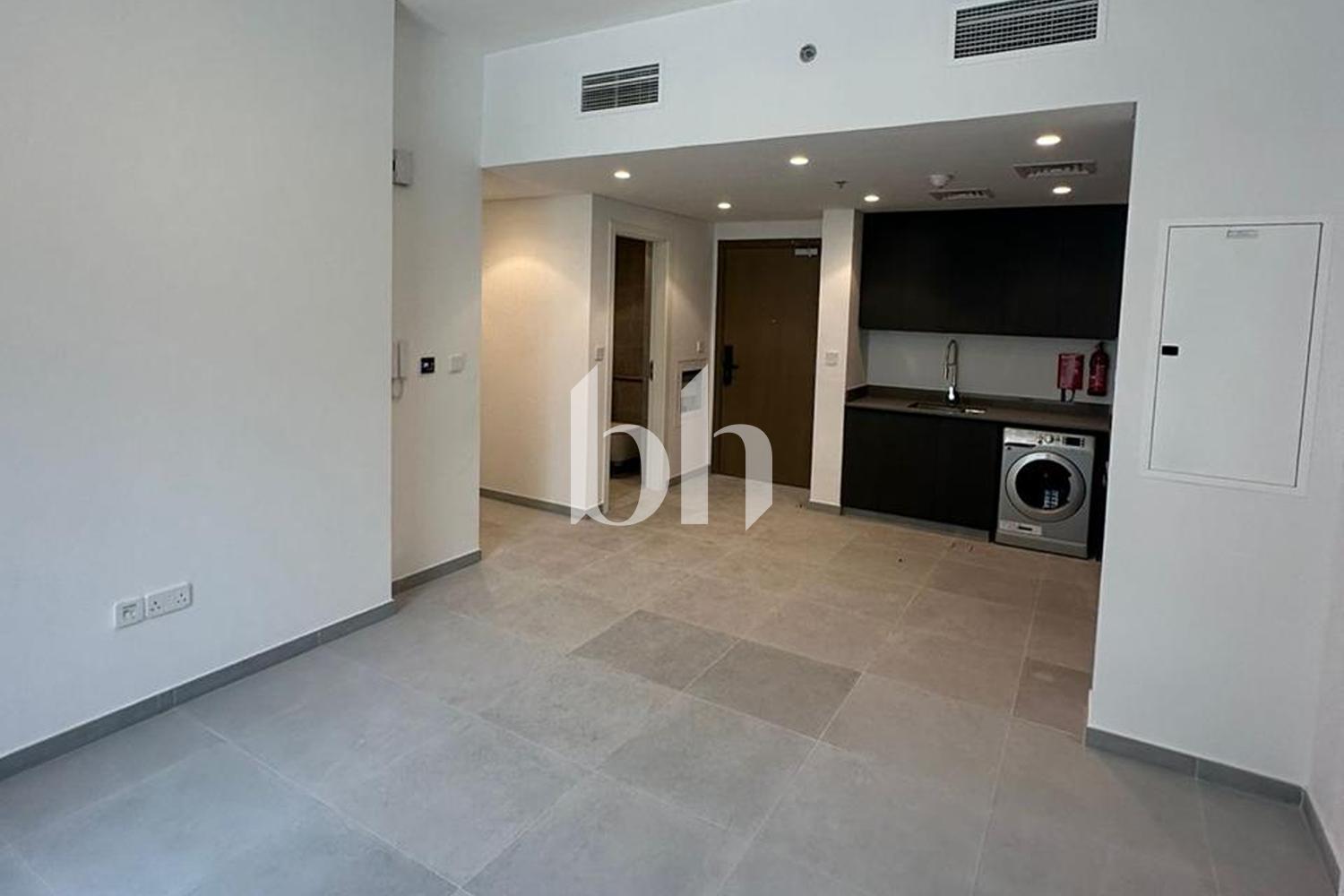 Tiraz — photograph 3