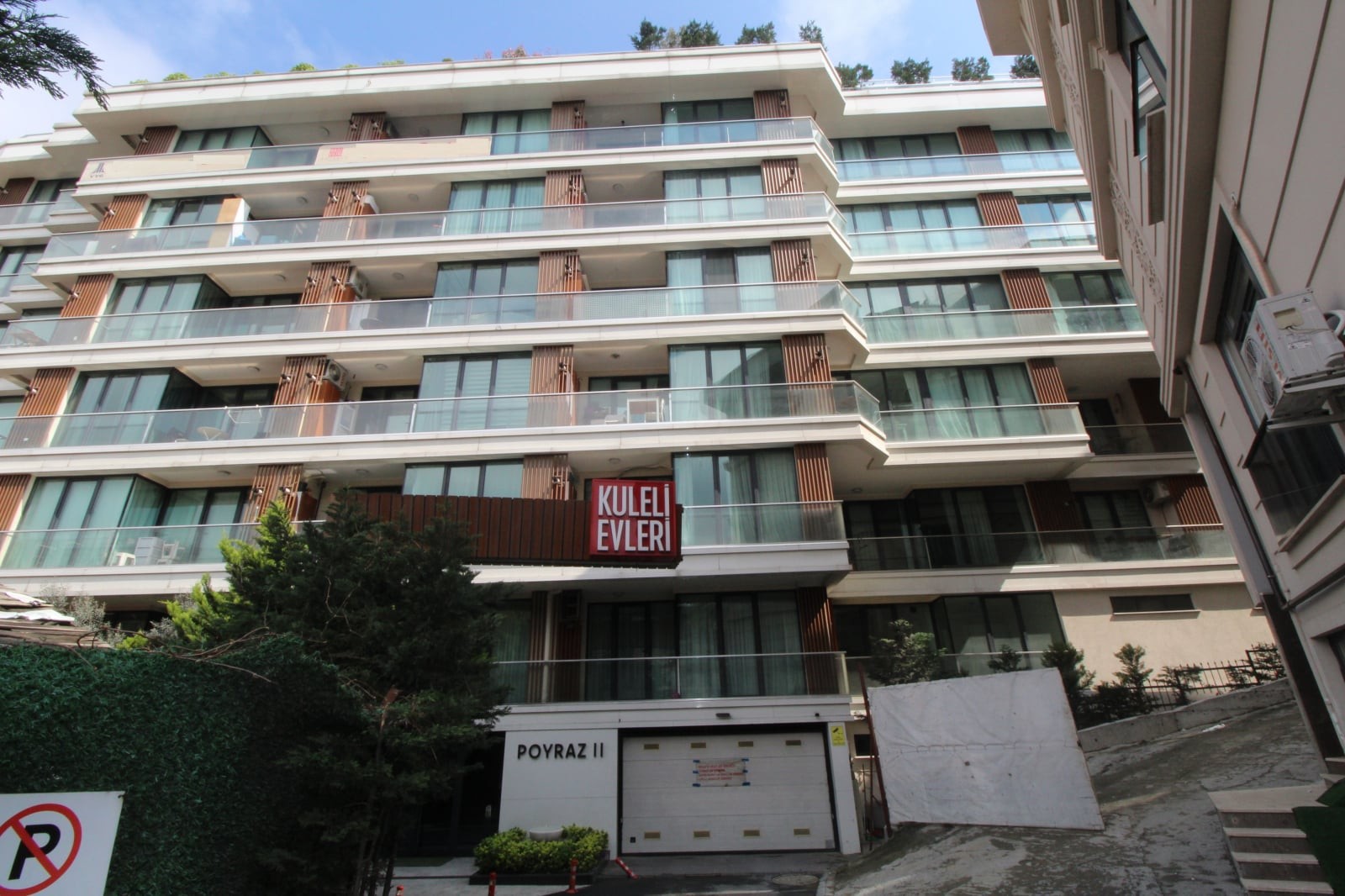 Apartments in Paşa, Sıracevizler Cd. No:21 (IST-01303)