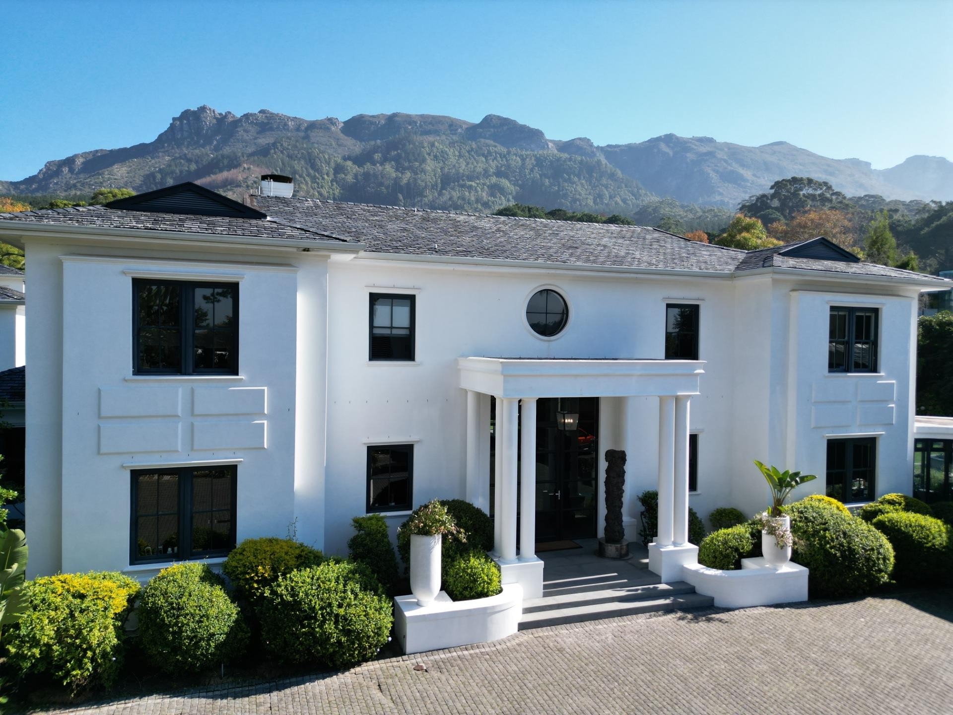 Magnificent Dual-Living Mountain View Masterpiece